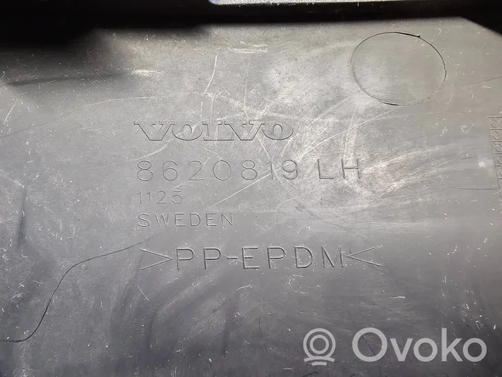 Volvo XC90 Rear/tail light trim molding 8620819