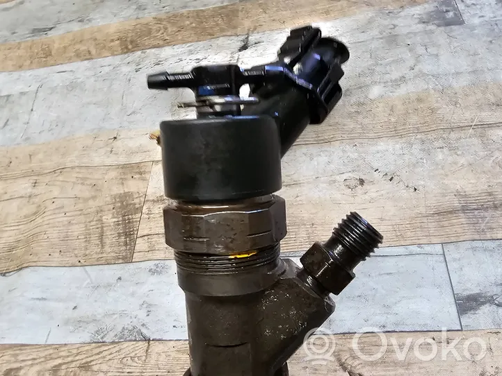 Peugeot 607 Fuel injector 0445110036