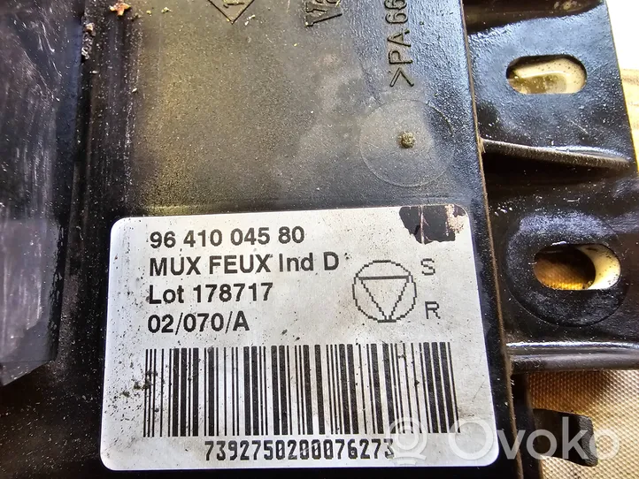 Peugeot 607 Ignition amplifier control unit 9641004580