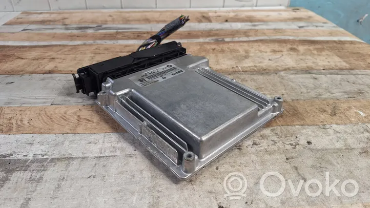 BMW 5 E60 E61 Sterownik / Moduł ECU 7810950