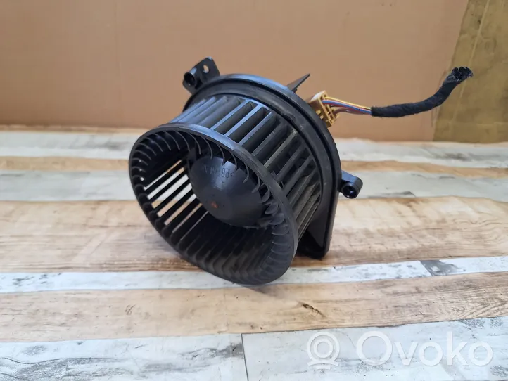 Audi A4 S4 B7 8E 8H Ventola riscaldamento/ventilatore abitacolo 8E1820021E