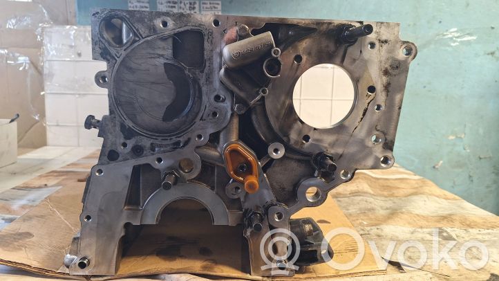 7792822 BMW 5 E60 E61 Engine block, 350.00 € | RRR 