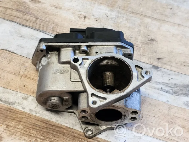 Volkswagen PASSAT B6 EGR valve 03L131501E
