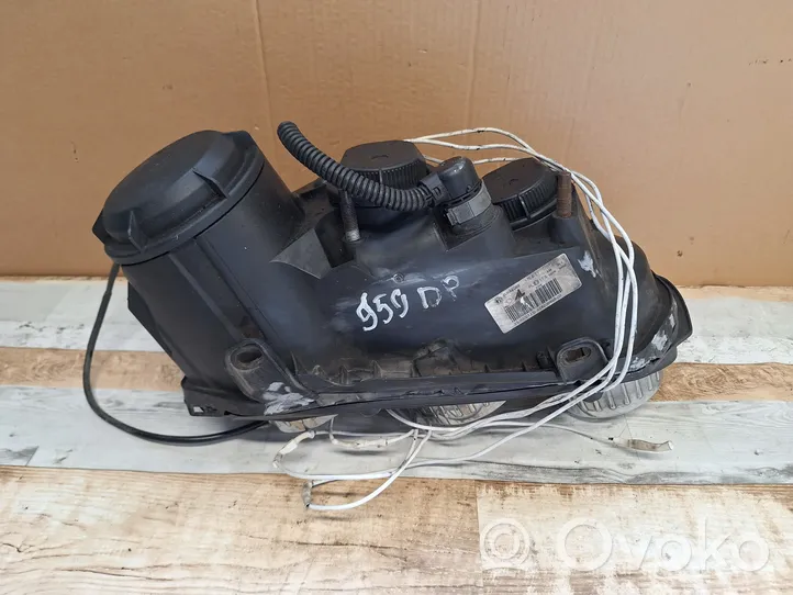 Alfa Romeo 159 Lampa przednia 60682088