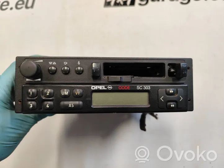 Opel Omega A Radio/CD/DVD/GPS-pääyksikkö SC303B