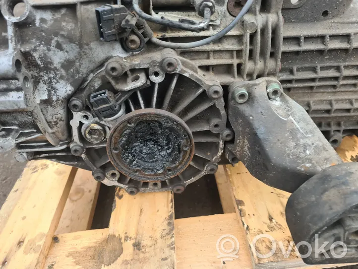 Audi A4 S4 B5 8D Mechaninė 6 pavarų dėžė CTD