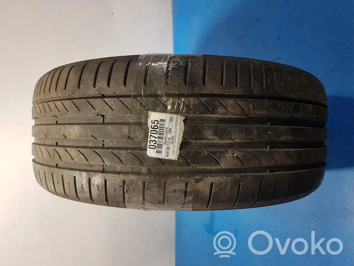 Audi A4 S4 B5 8D Pneumatico estivo R17 