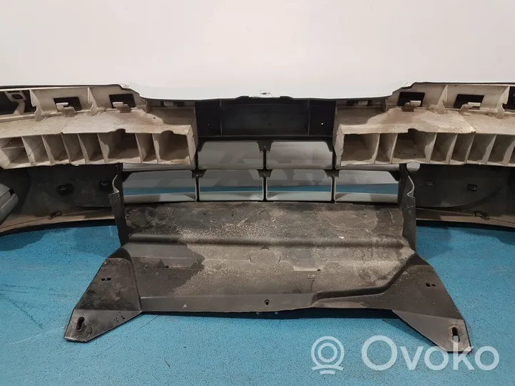 Audi A8 S8 D3 4E Paraurti anteriore MV632