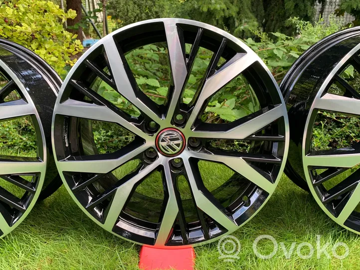 Volkswagen Golf VII R19 alloy rim 