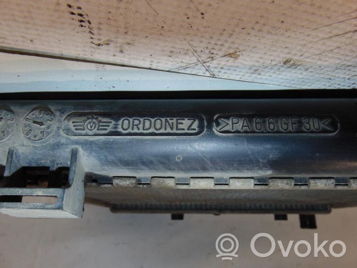 Citroen C3 Radiateur de refroidissement 1330E5