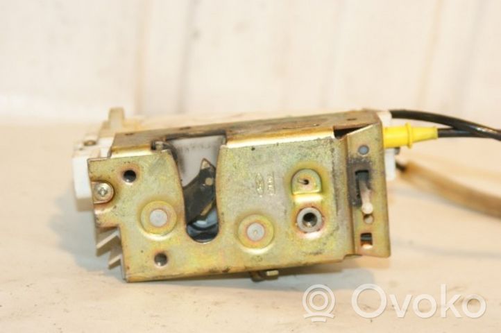 Ford Escort Rear door lock 95AGA264A27DC