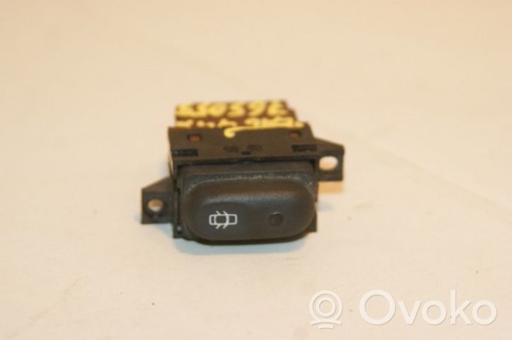 Renault Laguna I Central locking switch button 7700421089