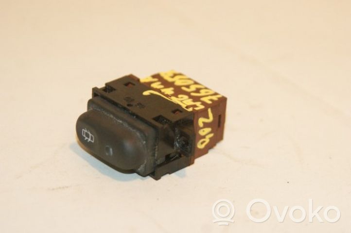 Renault Laguna I Central locking switch button 7700421089