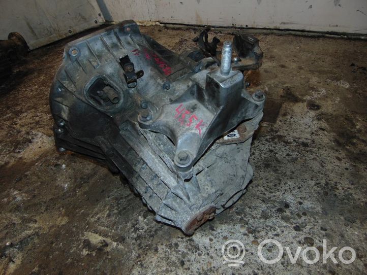 Ford Focus Manual 5 speed gearbox 2S4R7002PB