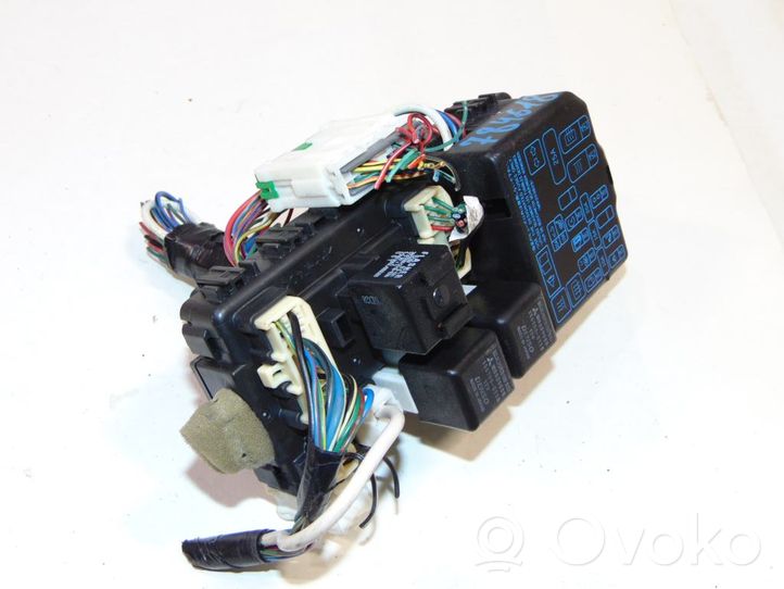 Mitsubishi Colt Module de fusibles MR203440