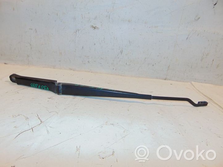 Toyota Avensis T220 Front wiper blade arm 8521105050