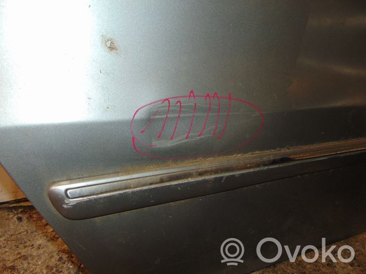 KIA Carnival Sivuliukuovi 0K54A72020D