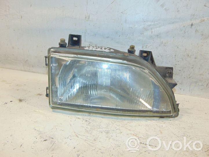 Ford Escort Headlight/headlamp 92AG13005