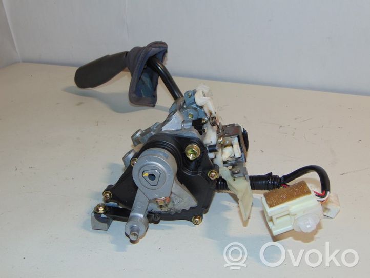 Toyota Prius (XW10) Selettore di marcia/cambio (interno) 3352047031B0