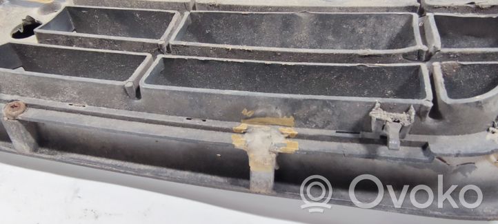 Fiat Ducato Maskownica / Grill / Atrapa górna chłodnicy 735324820