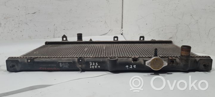 Mazda 323 Radiateur de refroidissement ZL0515200