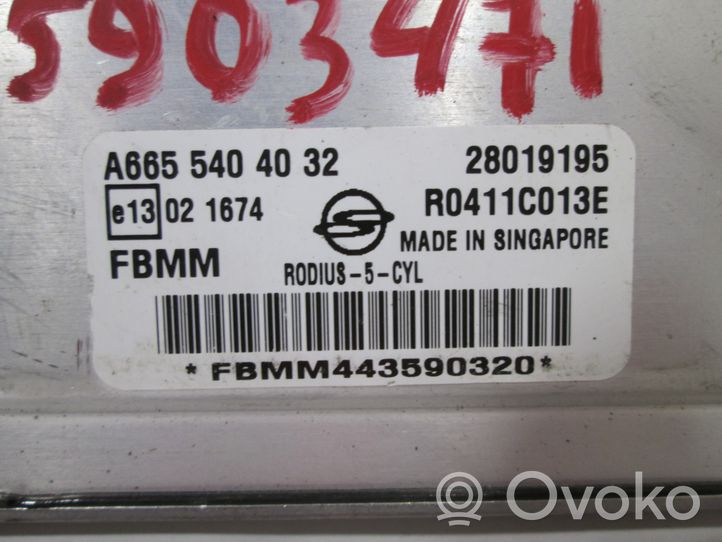 SsangYong Rodius Motora vadības bloka ECU A6655404032