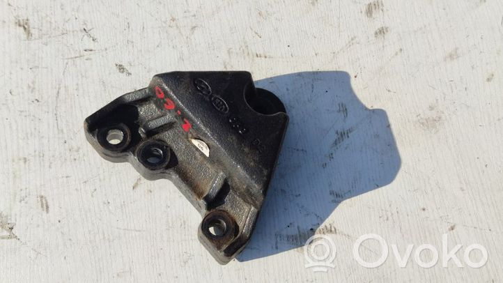 KIA Optima Supporto di montaggio del motore (usato) 21825C1000