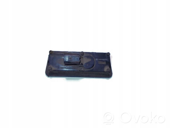Ford C-MAX II Przełącznik / Przycisk otwierania klapy bagażnika 6M5119B514AD