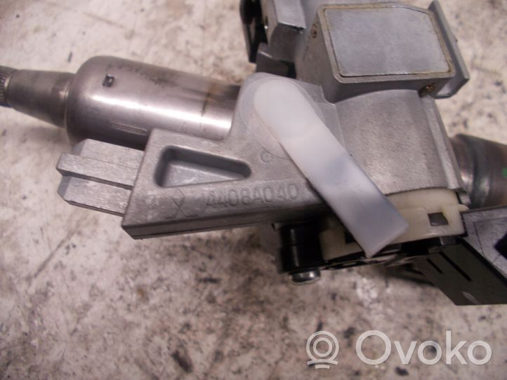 Mitsubishi Colt Gruppo asse del volante MR587813