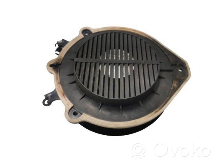 Audi A4 S4 B7 8E 8H Haut-parleur de porte avant 8E0035411