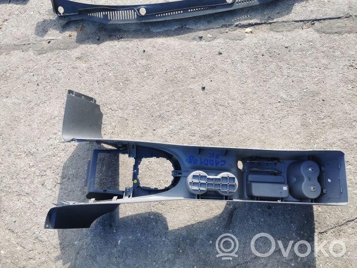 Volkswagen Caddy Center console 