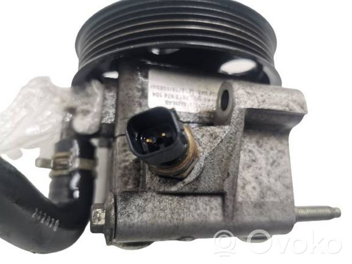 Ford Focus Ohjaustehostimen pumppu BV61-3A693-AB