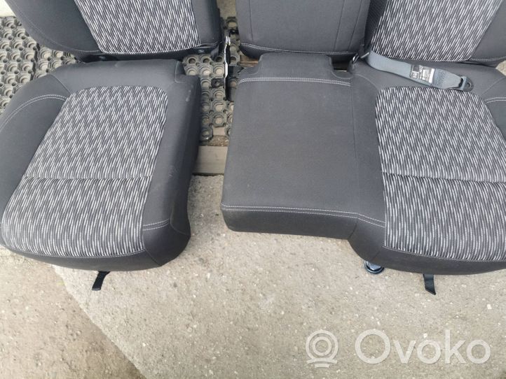 Opel Mokka Sitze komplett 