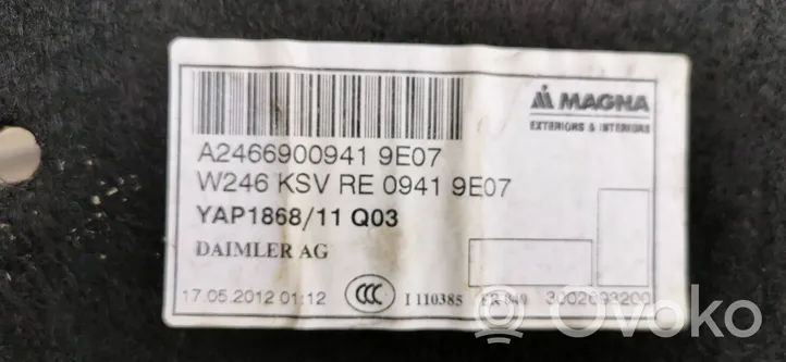 Mercedes-Benz B W246 W242 Kita bagažinės apdailos detalė A2466900941