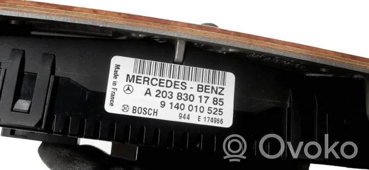 Mercedes-Benz CLK A209 C209 Panel klimatyzacji A2038301785