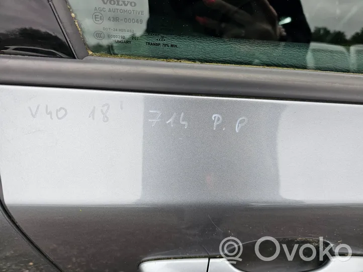 Volvo V40 Portiera anteriore 
