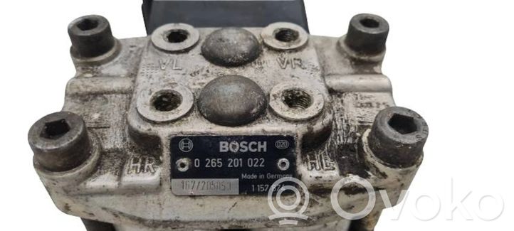 1157874 BMW 7 E32 ABS Steuergerät, 22.01 € | RRR 