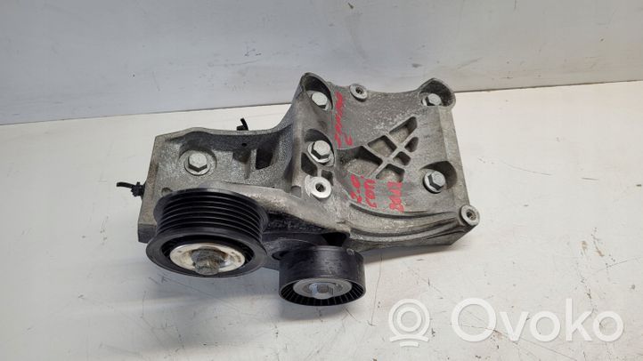 Opel Zafira C Mocowanie alternatora 55582510