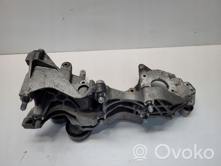 Audi A5 8T 8F Support de générateur / alternateur 03L903139H