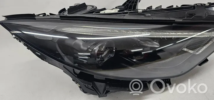 Mercedes-Benz SL AMG R232 Lampa przednia A2329061203