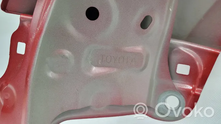 Toyota Corolla E210 E21 Sparnas 