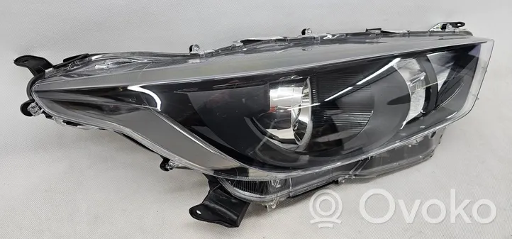 Toyota Yaris XP210 Headlight/headlamp 