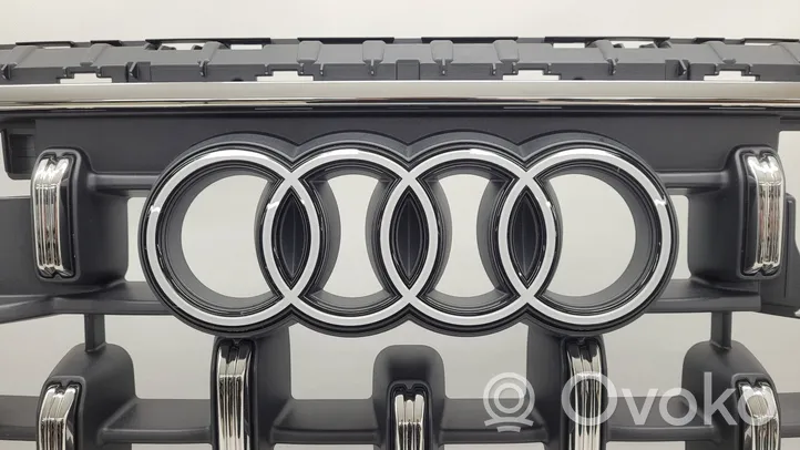 Audi Q8 Maskownica / Grill / Atrapa górna chłodnicy 4M8853651BP