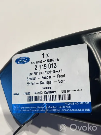 Ford Fiesta Support de montage d'aile 2119013