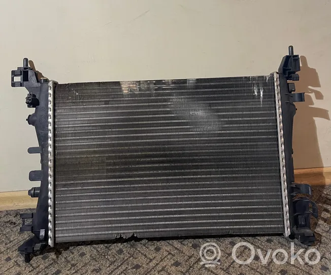 Opel Corsa D Radiateur de refroidissement 1300339