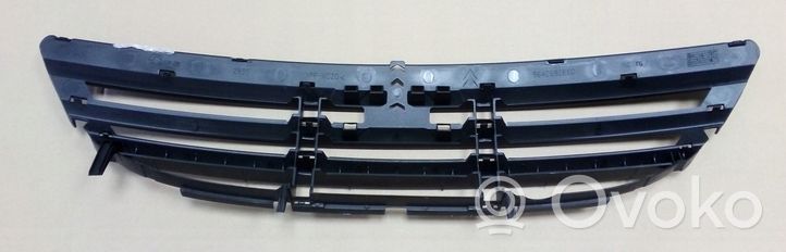 Citroen C3 Grille calandre supérieure de pare-chocs avant 7804L0