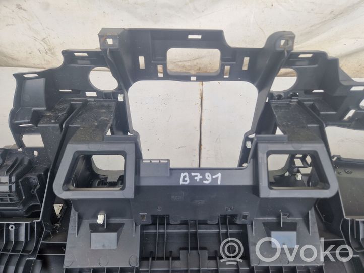 Renault Trafic III (X82) Dashboard 681006255R