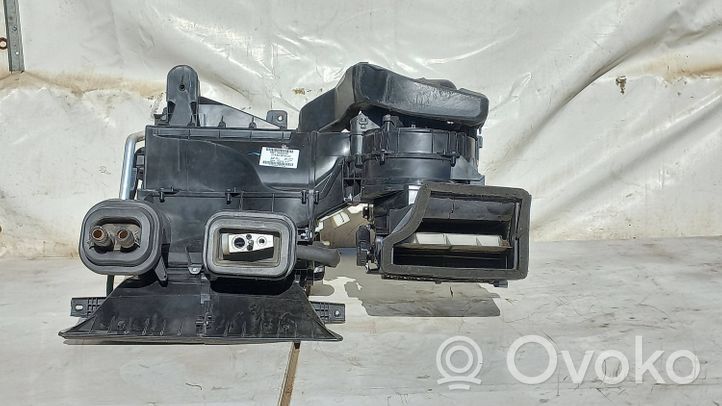 Ford Transit Salono oro mazgo plastikinis korpusas BK2119B555AG