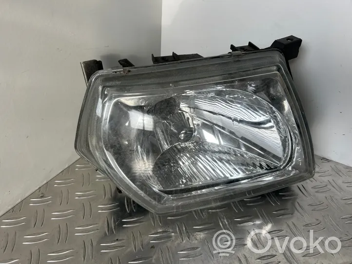 Nissan Patrol Y61 Listwa pod lampę przednią 62410VB000