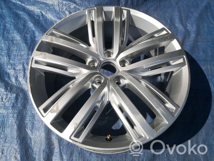 Volkswagen Tiguan Felgi aluminiowe R19 5NA601025N